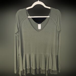 Free People We The Free Olive Green Long Sleeve V Neck Top Size S.  NWOT.